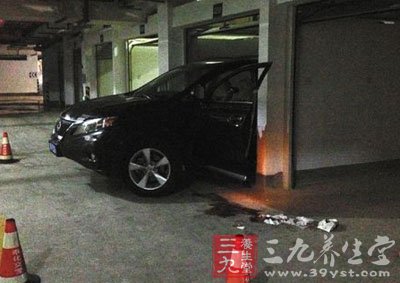 车库倒车，技巧与安全