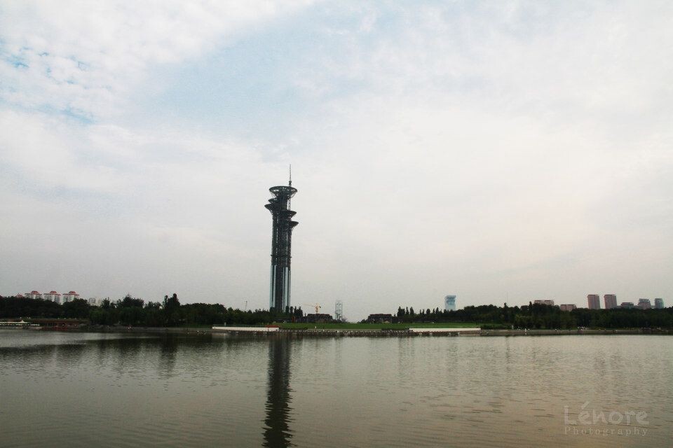 北京暴雨下的奥林匹克公园